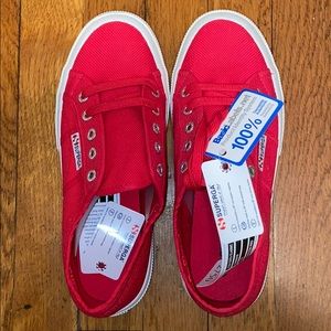 NWT Red Supergas